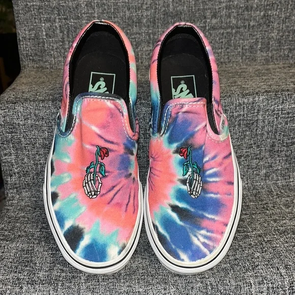 Tie-dye blue and pink Vans with skull hand and Size
